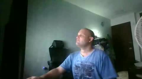 Snapshot of heavy_rebellxc chatting on March 2, 2026, 6:25 am Heavy Rebell online show from March 2, 2026, 6:25 am