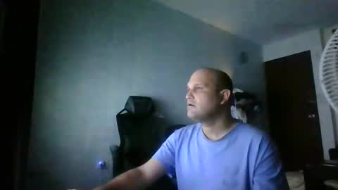 Snapshot of heavy_rebellxc chatting on March 27, 2026, 8:26 am Heavy Rebell online show from March 27, 2026, 8:26 am