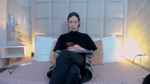 Snapshot of hecate1_ chatting on September 27, 2025, 8:03 pm Keira Hecate online show from September 27, 2025, 8:03 pm