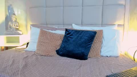 Snapshot of hecate1_ chatting on October 2, 2025, 9:11 pm Keira Hecate online show from October 2, 2025, 9:11 pm