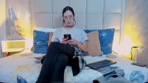 Snapshot of hecate1_ chatting on October 9, 2025, 7:56 pm Keira Hecate online show from October 9, 2025, 7:56 pm