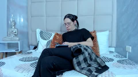 Keira Hecate online show from February 28, 2026, 7:48 pm