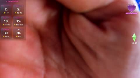Snapshot of hecate_doll chatting on May 17, 2026, 1:51 pm hecate_doll online show from May 17, 2026, 1:51 pm