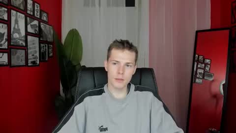 Snapshot of hector_spector chatting on November 8, 2025, 11:43 am Hector online show from November 8, 2025, 11:43 am