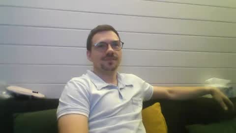 hedineko online show from July 31, 2026, 2:27 pm