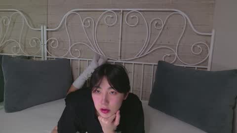 Snapshot of heejinwang chatting on October 17, 2025, 8:33 pm HEEJIN online show from October 17, 2025, 8:33 pm