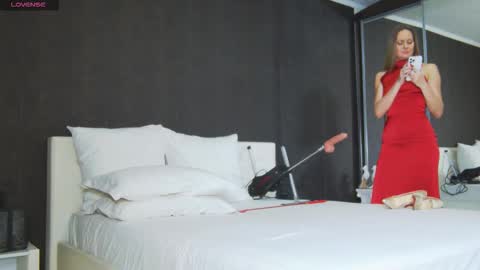 Helen online show from March 17, 2026, 1:54 am