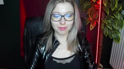 Snapshot of heidi_pleasure chatting on March 13, 2026, 5:36 am Heidi online show from March 13, 2026, 5:36 am