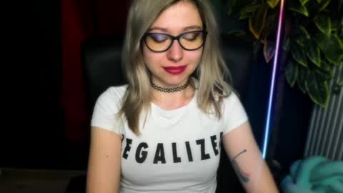 Snapshot of heidi_pleasure chatting on March 26, 2026, 5:46 am Heidi online show from March 26, 2026, 5:46 am