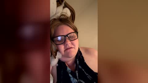 heidimackey2 online show from June 11, 2026, 7:06 am