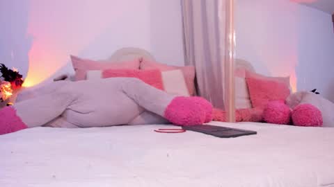 Snapshot of heidimountain chatting on October 27, 2025, 10:47 pm Anny Ferreiro online show from October 27, 2025, 10:47 pm