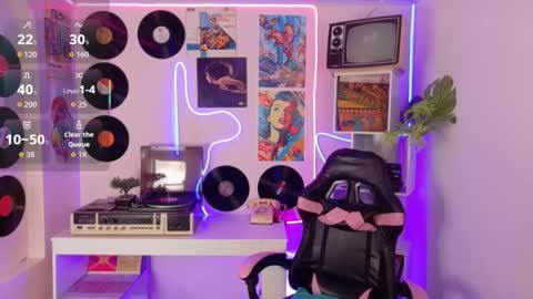 Sara online show from November 22, 2025, 8:19 pm