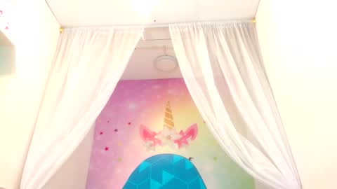 Snapshot of heidy_wells chatting on February 24, 2025, 6:15 pm Heidy online show from February 24, 2025, 6:15 pm