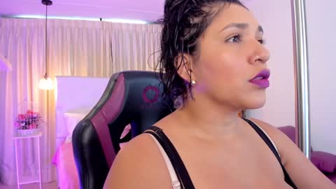              online show from December 7, 2024, 3:52 pm