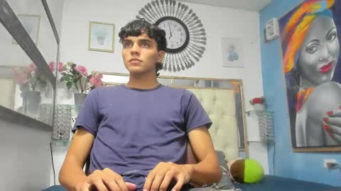 heiker_ online show from March 3, 2025, 2:36 am