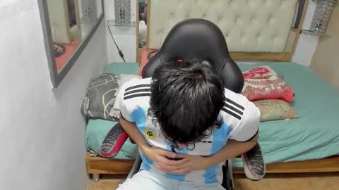 Snapshot of heiker_ chatting on October 6, 2025, 3:04 am heiker_ online show from October 6, 2025, 3:04 am