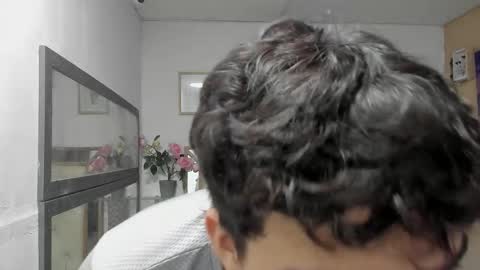 Snapshot of heiker_ chatting on October 8, 2025, 2:53 am heiker_ online show from October 8, 2025, 2:53 am