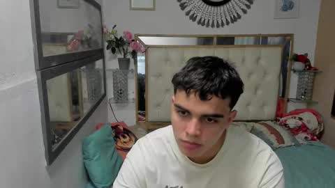 Snapshot of heiker_ chatting on October 28, 2025, 2:59 am heiker_ online show from October 28, 2025, 2:59 am