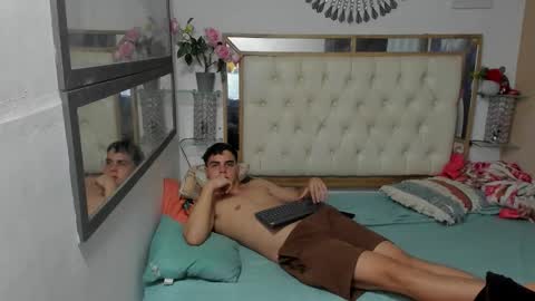 Snapshot of heiker_ chatting on October 30, 2025, 3:19 am heiker_ online show from October 30, 2025, 3:19 am