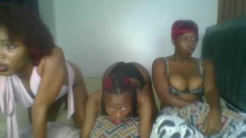 heilybunny online show from April 17, 2026, 11:19 pm