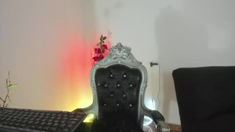 Hela   Independent model online show from January 29, 2025, 3:33 am