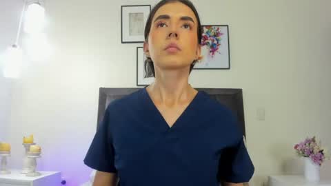 Helen  online show from June 17, 2026, 12:50 pm