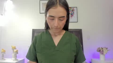 Helen  online show from June 26, 2026, 12:53 pm