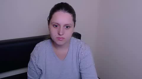 Helen online show from September 17, 2025, 2:19 pm