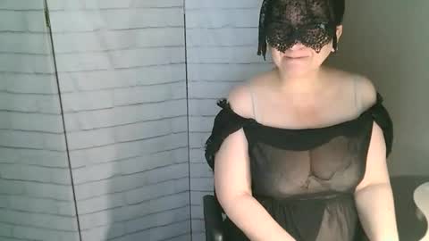 Helen online show from May 2, 2026, 4:06 am