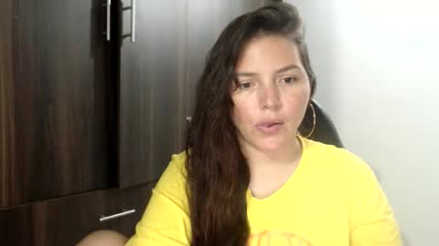 Snapshot of helena018 chatting on October 19, 2025, 8:42 pm helena online show from October 19, 2025, 8:42 pm