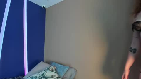 helena online show from September 25, 2025, 10:24 pm