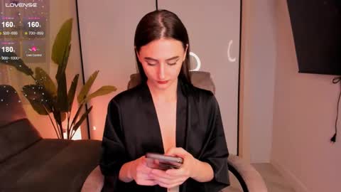 Helen online show from January 22, 2025, 6:41 pm