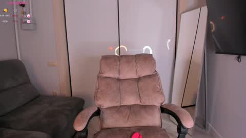 Snapshot of helena_lorente chatting on October 6, 2025, 4:48 pm Helen online show from October 6, 2025, 4:48 pm