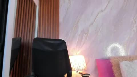 Snapshot of helena_santos01 chatting on April 20, 2026, 12:08 pm Helena Santos online show from April 20, 2026, 12:08 pm