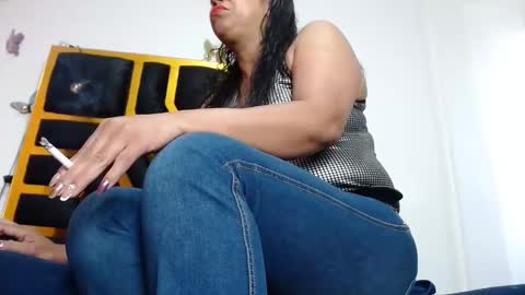 helenahotwet online show from December 22, 2024, 1:00 pm