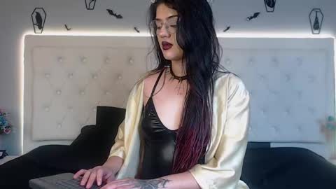 Snapshot of helenamorningstar chatting on January 10, 2025, 4:33 am helenamorningstar online show from January 10, 2025, 4:33 am