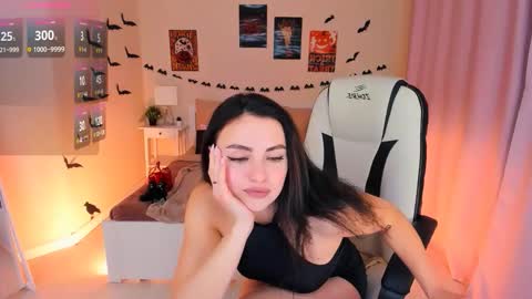 Snapshot of helenaregal chatting on November 2, 2025, 6:43 pm Helena online show from November 2, 2025, 6:43 pm