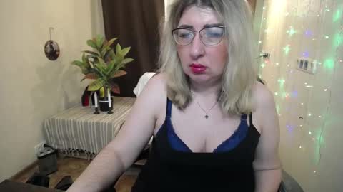 helenenigma online show from January 28, 2025, 7:32 pm