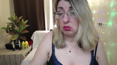 helenenigma online show from February 6, 2025, 2:00 am