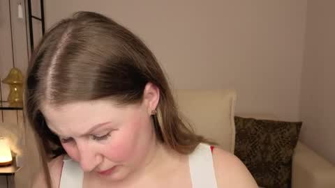 Snapshot of helens_lov chatting on April 21, 2026, 9:04 am Helen online show from April 21, 2026, 9:04 am