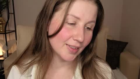 Snapshot of helens_lov chatting on May 12, 2026, 7:49 am Helen online show from May 12, 2026, 7:49 am
