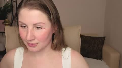 Snapshot of helens_lov chatting on May 19, 2026, 9:15 am Helen online show from May 19, 2026, 9:15 am