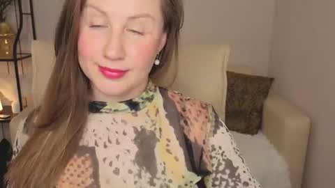 Snapshot of helens_lov chatting on June 14, 2026, 2:24 am Helen online show from June 14, 2026, 2:24 am
