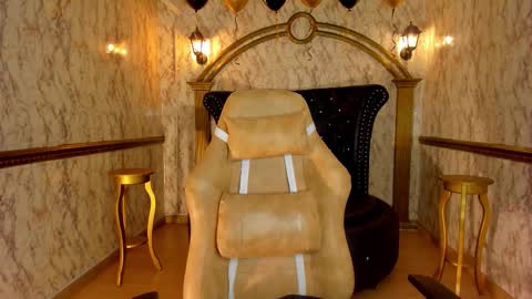 Helen or Hells online show from November 18, 2025, 11:25 am