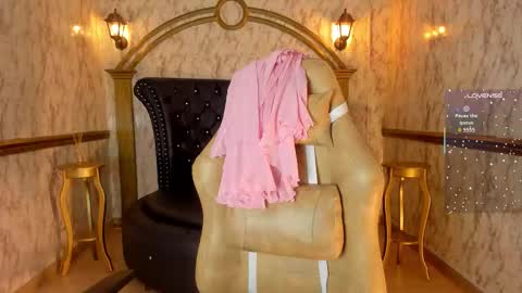 Snapshot of helenstanfordd chatting on March 10, 2026, 3:28 pm Helen or Hells online show from March 10, 2026, 3:28 pm