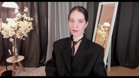 Helen online show from February 26, 2025, 2:48 am