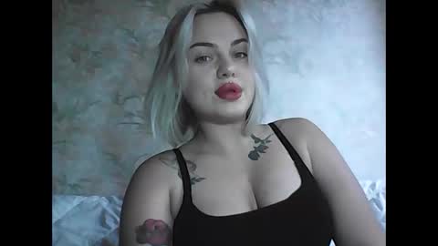helga_now online show from February 6, 2025, 9:00 am