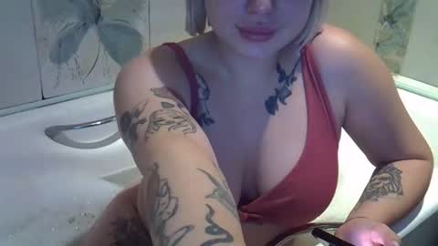 Snapshot of helga_now chatting on November 1, 2025, 10:56 pm helga_now online show from November 1, 2025, 10:56 pm