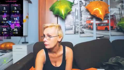 Helga online show from November 17, 2025, 1:28 pm