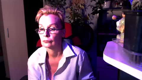 Helga online show from June 11, 2026, 10:08 pm